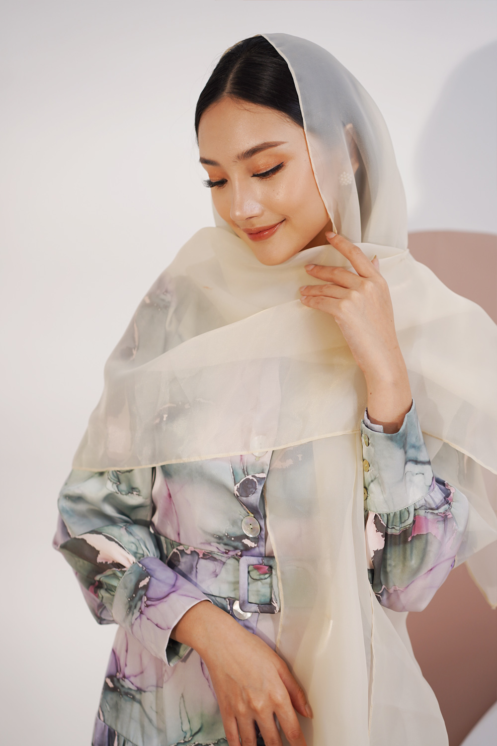ORGANZA SHAWL