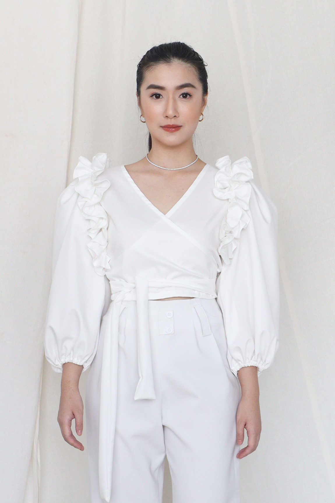 CARLINE CROP TOP