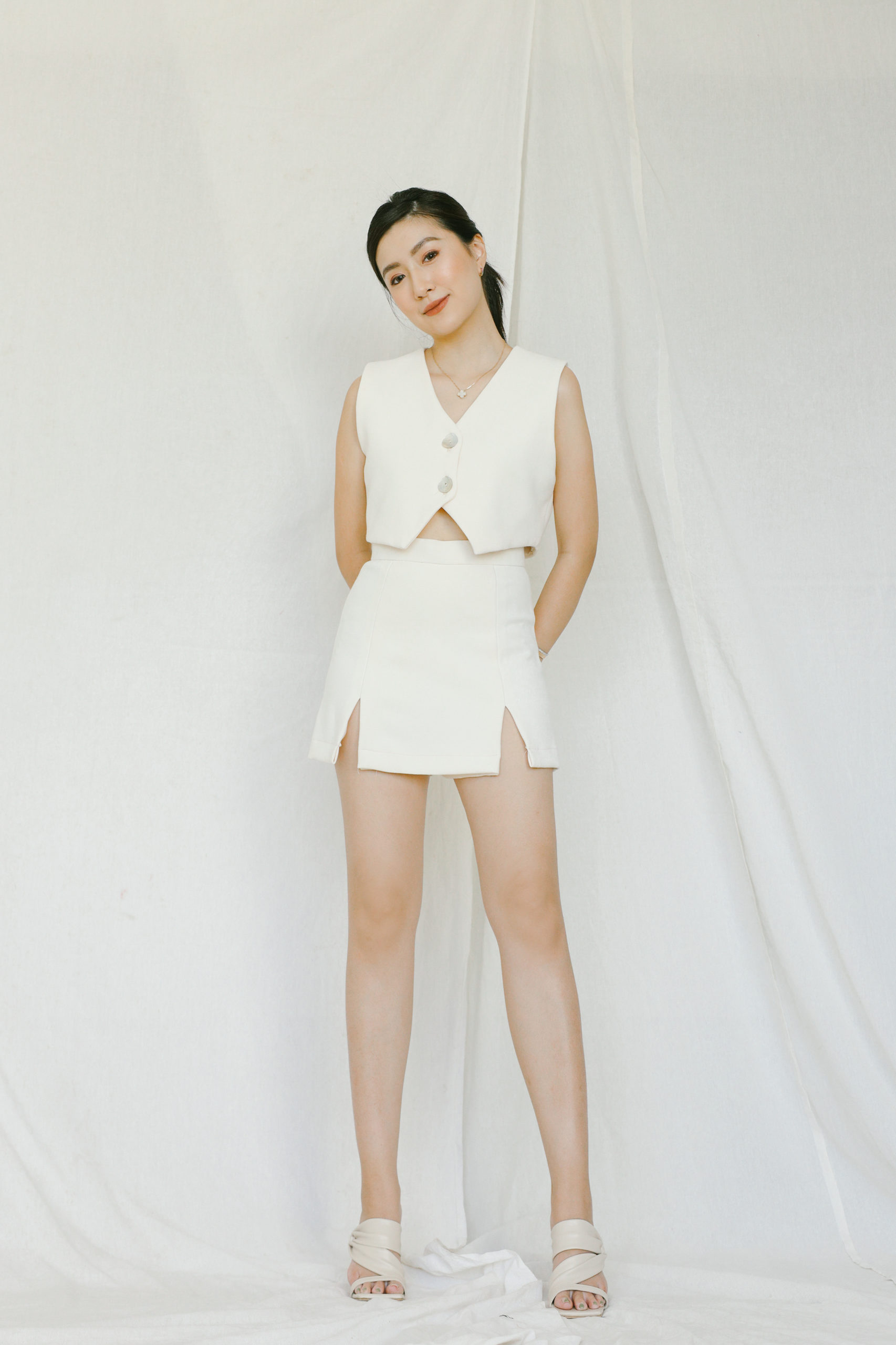 DEVA SKORT