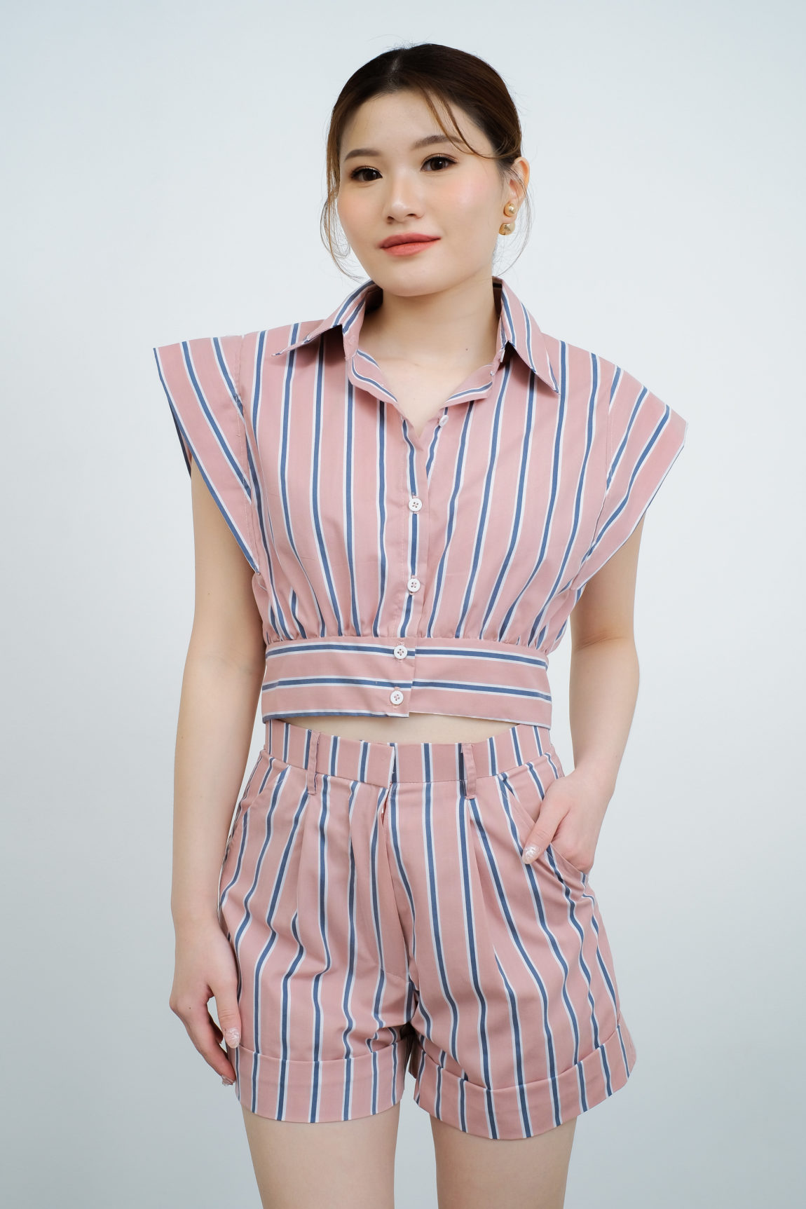 COLBIE CROP TOP